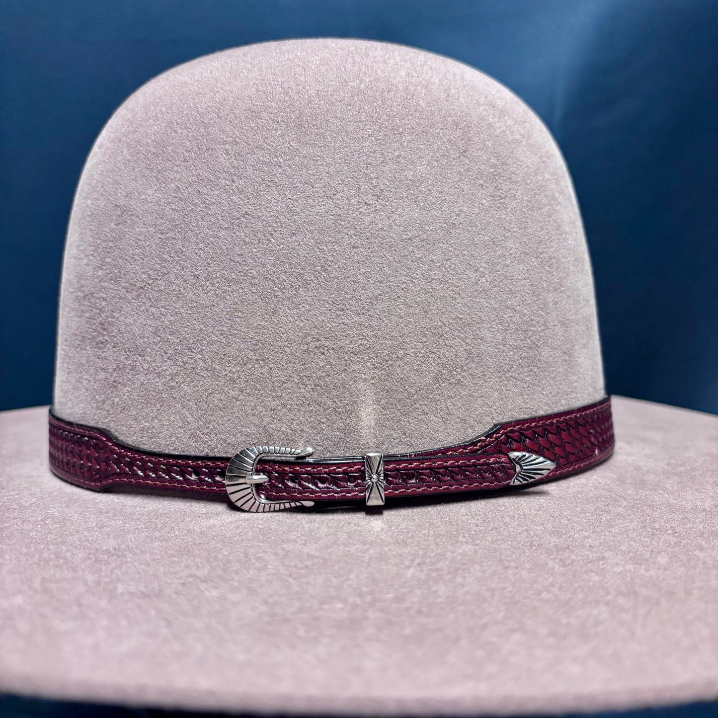 Austin Accent Leather: 1/2” Cross Weave