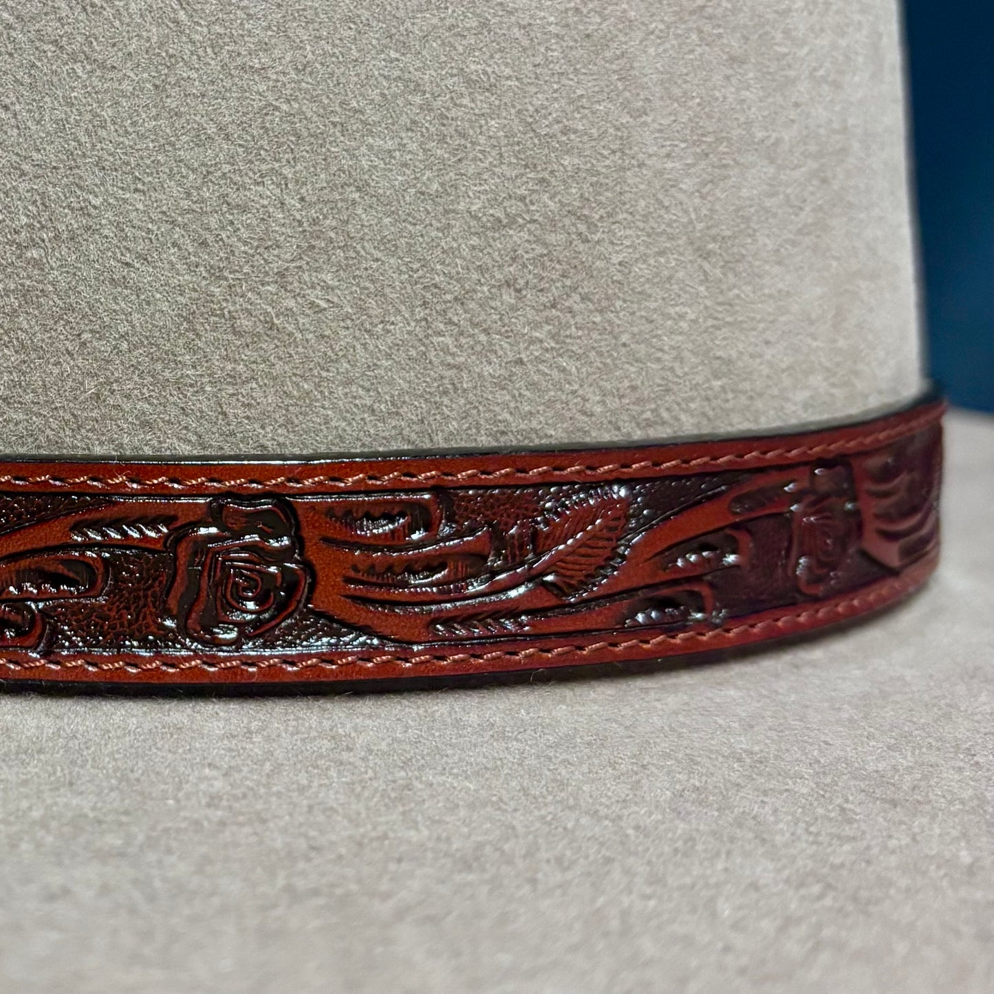 Austin Accent Leather: Rose